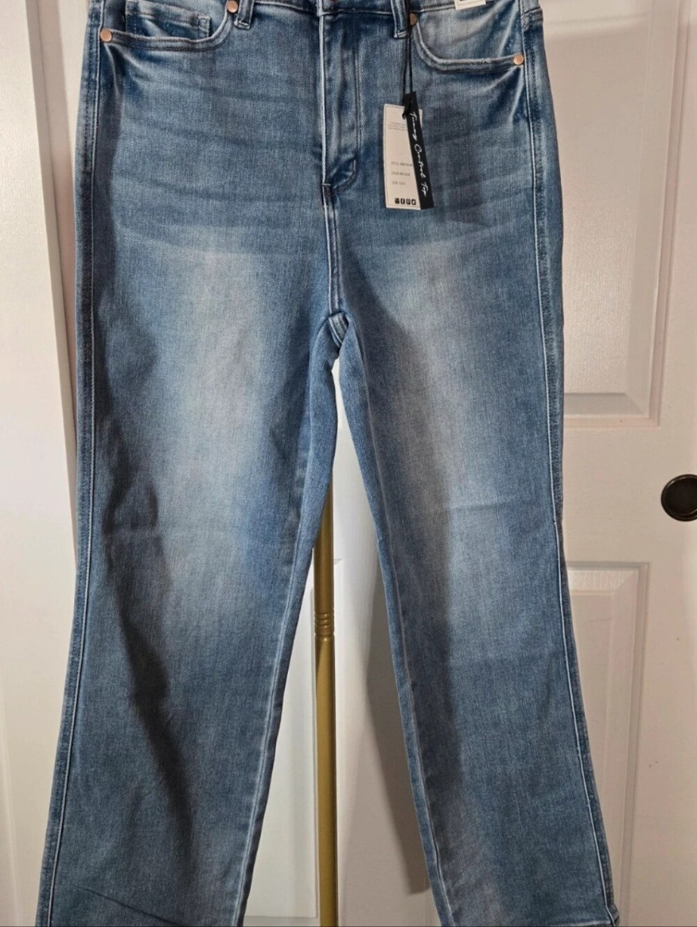 Judy Blue Tummy Control Straight Leg Jeans – Size 13/31 – NWT